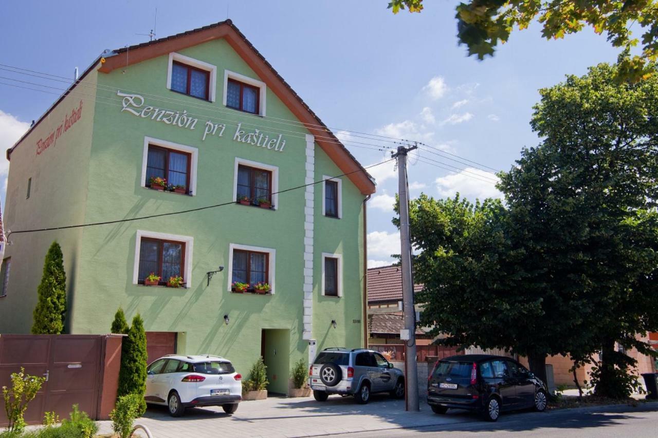 Penzion Pri Kastieli Pressburg Exterior foto